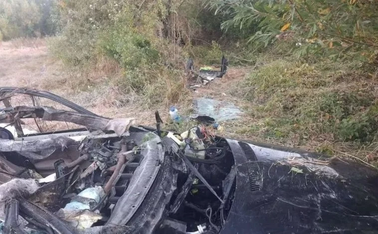 Vraćali se sa svadbe, pa sletjeli s puta: Poginuo mladić (25), prije samo godinu dana postao otac